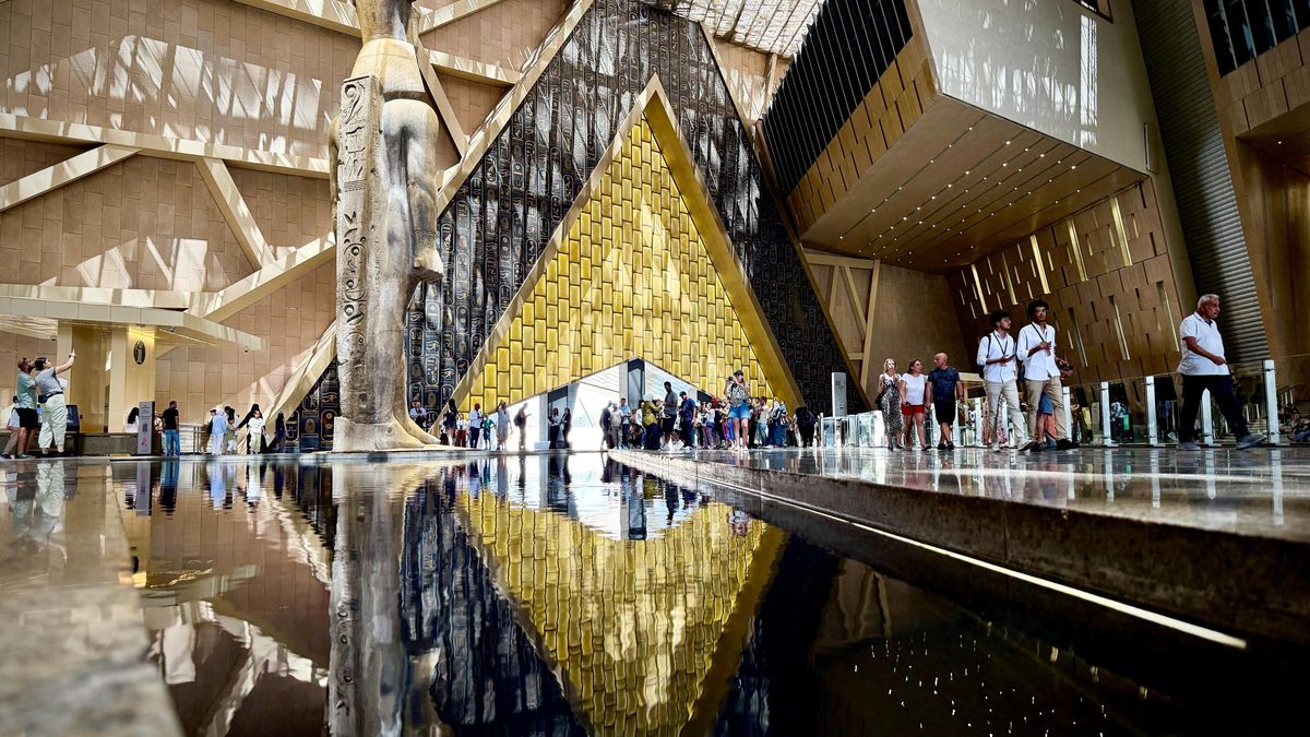 Exponáty předčí i pařížský Louvre. Fotky z nového muzea v Gíze